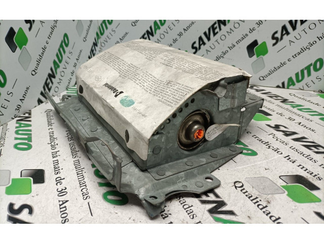 Подушка безопасности пассажира SV25-04-10, 8200061684 Renault Clio II