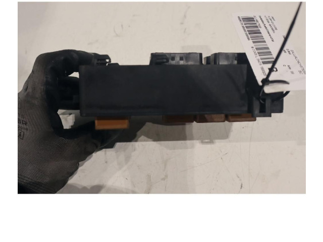 Блок предохранителей Jaguar XJ X308