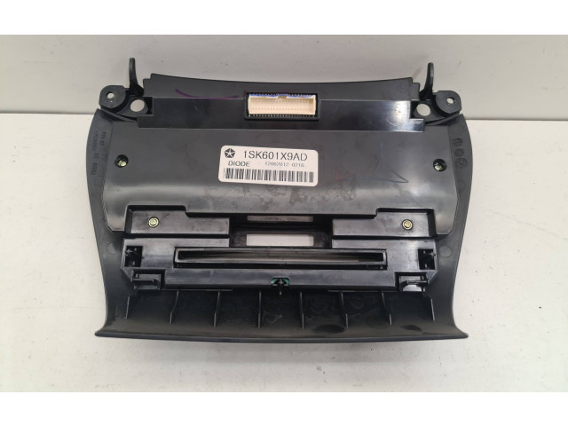 Дисплей    05064993AH, P05091462AH   Fiat Freemont