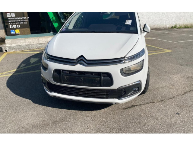 Интеркулер Citroen C4 II Picasso