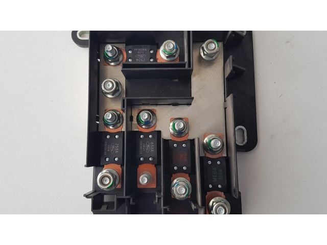 Блок предохранителей CX2314A175AB Jaguar XF X250