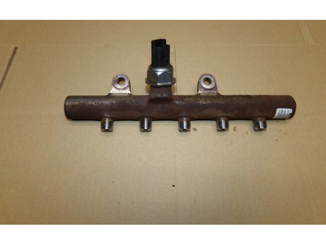 Топливная рампа 8200701690   Renault Clio III  