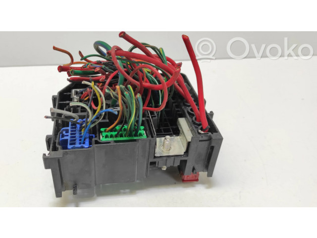 Блок предохранителей 1S7T14A481AA Ford Mondeo Mk III