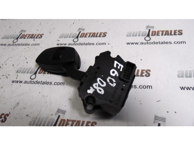 Ручка стеклоочистителей