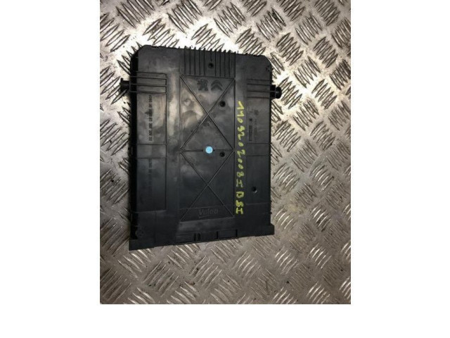 Блок предохранителей 1611426780, 1611426780 Peugeot 2008 I