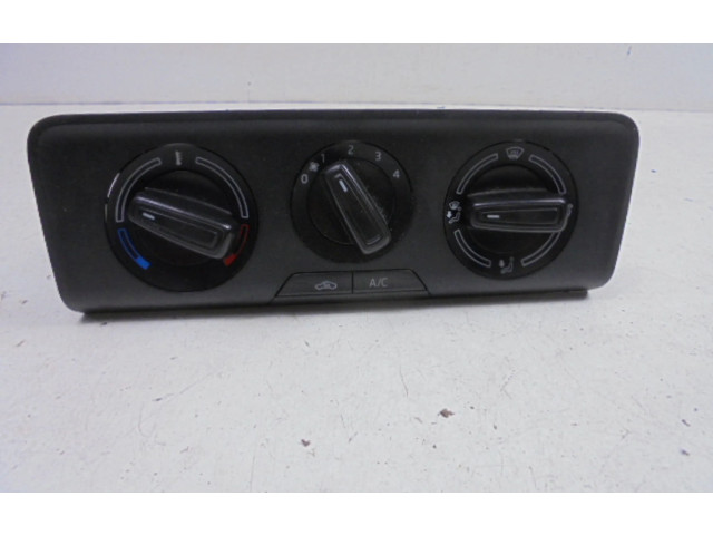 Блок управления климат-контролем Skoda Fabia Mk3 (NJ)