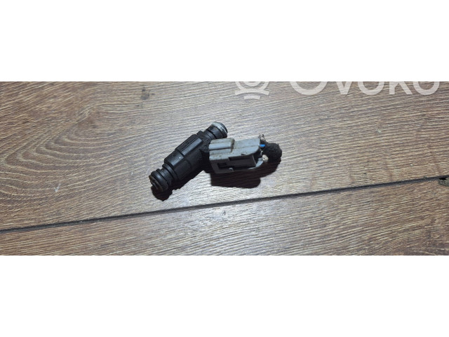 Vstřikovač 9260930006 KIA Cerato