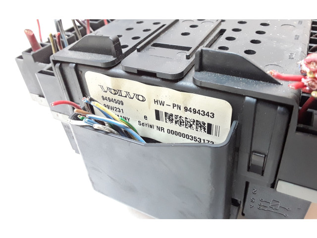 Блок предохранителей 9494343, 9494509 Volvo S80