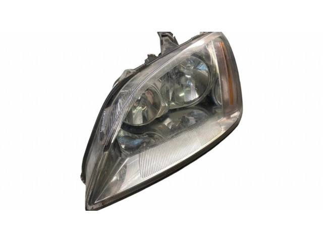 Передняя фара