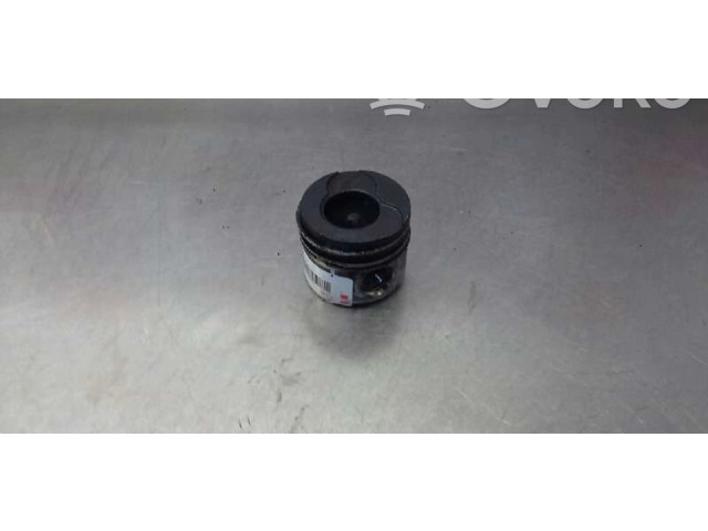 Píst Citroen C2 pro naftový motor 1.4 8HZ