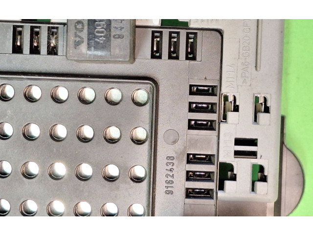 Блок предохранителей 9162316 Volvo XC90