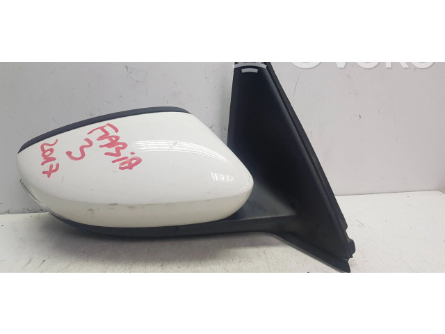 Зеркало электрическое Skoda Fabia Mk3 (NJ) 2015 - 2021 года