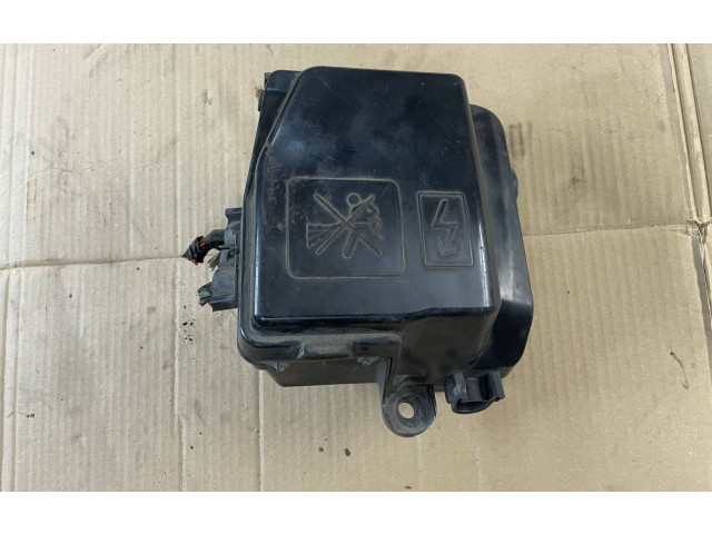 Блок предохранителей 243809584r Dacia Dokker