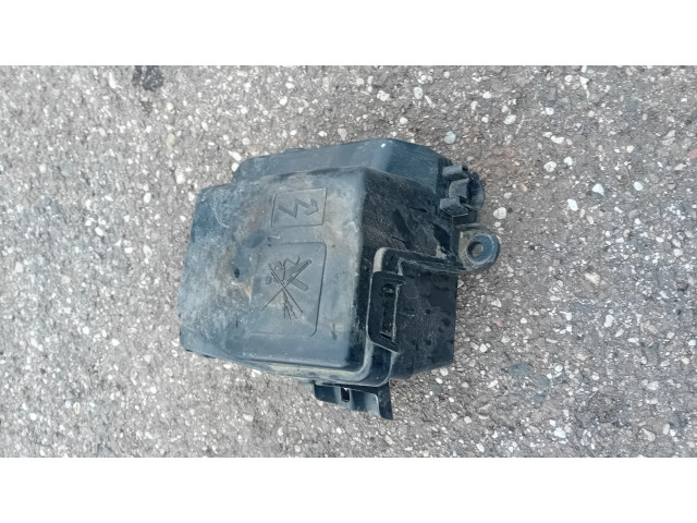 Блок предохранителей 243809584R, M007103 Dacia Dokker