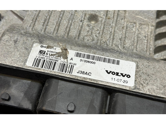 Блок управления двигателя 31336000   Volvo V50
