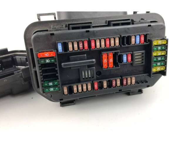 Pojistková skříňka 9224872 BMW 4 F32 F33 2017