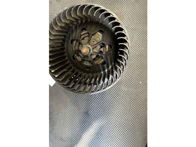 Вентилятор печки       Volkswagen Touran I