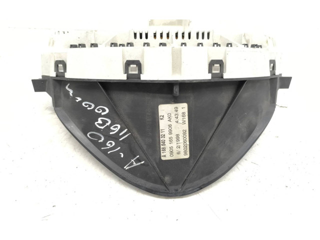 Přístrojová deska Mercedes-Benz A W168 2002 A1685403211, 09051659906