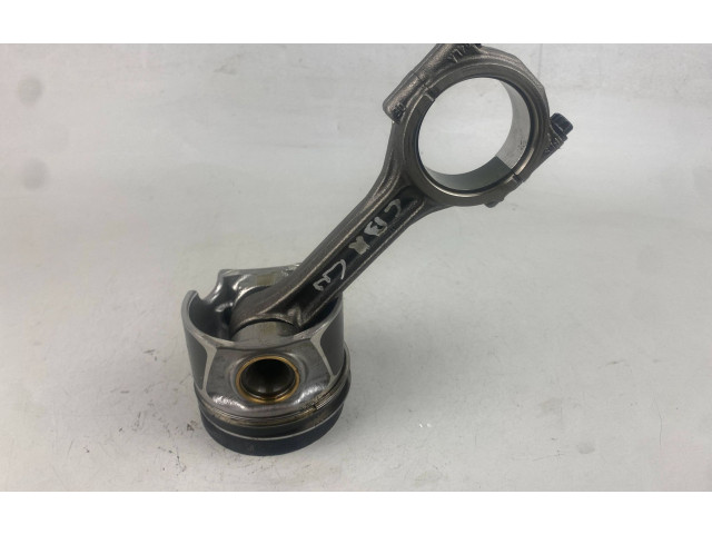 Поршень с шатуном    04LA, 011A   Volkswagen Golf VII