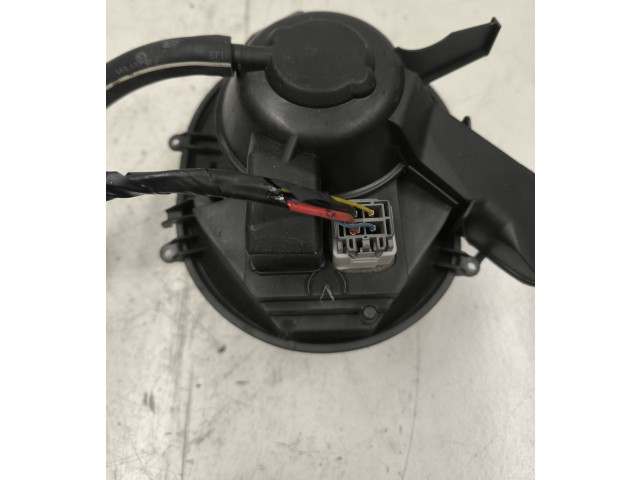 Вентилятор печки LHD86577, LHD28417 Volvo S60