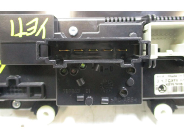 Блок управления климат-контролем 3T0820047AK   Skoda Yeti (5L)