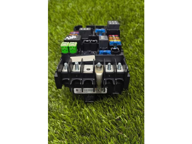 Блок предохранителей 5Q0937125A, 64001648   Volkswagen Golf VII    