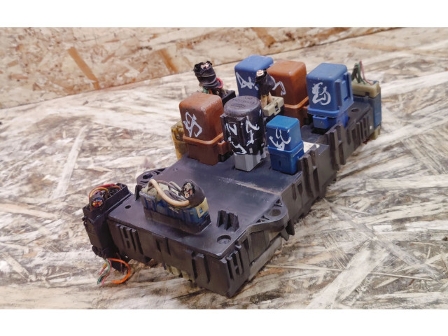 Pojistková skříňka 2431030P00 Nissan 240ZX, 280ZX, 300ZX 1990