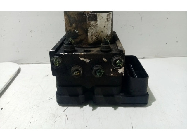 Блок АБС 10020700294, 2K0614117A Volkswagen Caddy 2004 - 2010 года