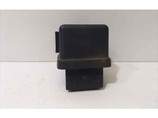 Pojistková skříňka TD27T, 83067 Nissan Terrano 2002