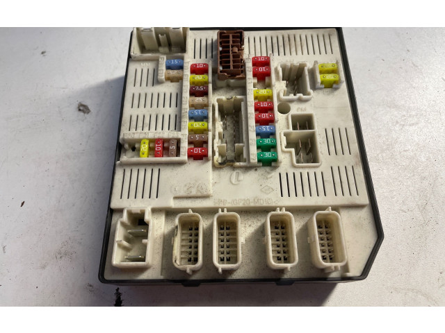 Pojistková skříňka 284B60008R, 8229340763 Renault Megane III 2010