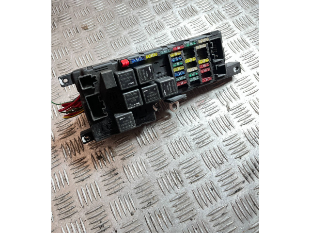 Блок предохранителей 518828108, 30728008   Volvo S80    