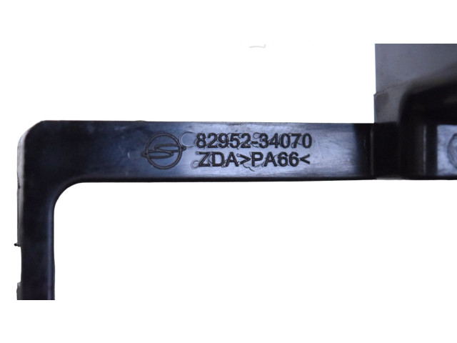 Блок предохранителей 8295234070 SsangYong Korando