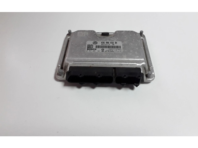 Блок управления двигателя 036906032BK, 0261201407 Volkswagen New Beetle