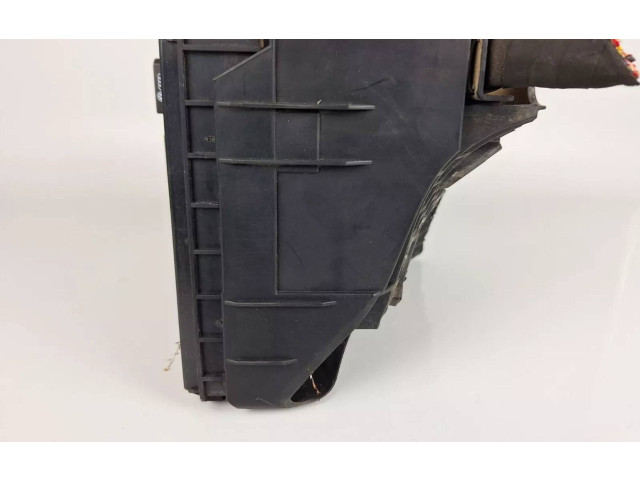 Блок предохранителей 1K0937124H   Audi A3 S3 8L    