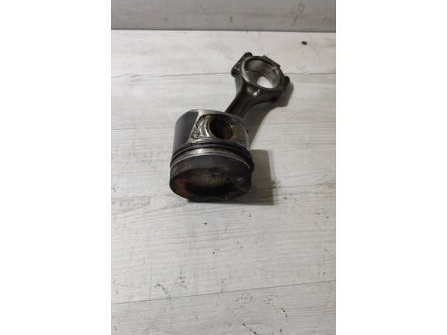  Поршень с шатуном  CFG  Audi TT TTS Mk2  