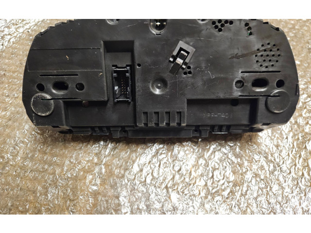 Přístrojová deska BMW 1 E81 E87 2005 102498213, 6960492