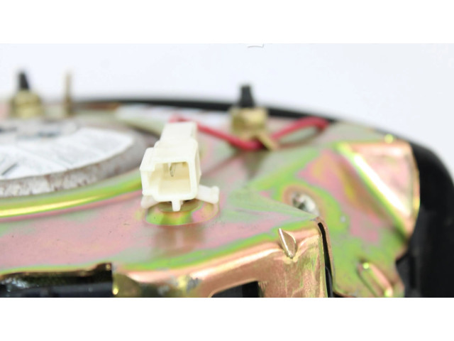 Подушка безопасности водителя Jeep Cherokee III KJ