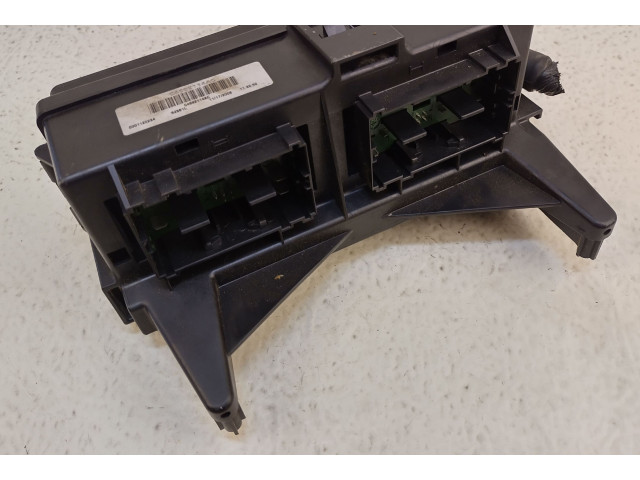 Блок предохранителей 04692114AC Jeep Grand Cherokee (WK)