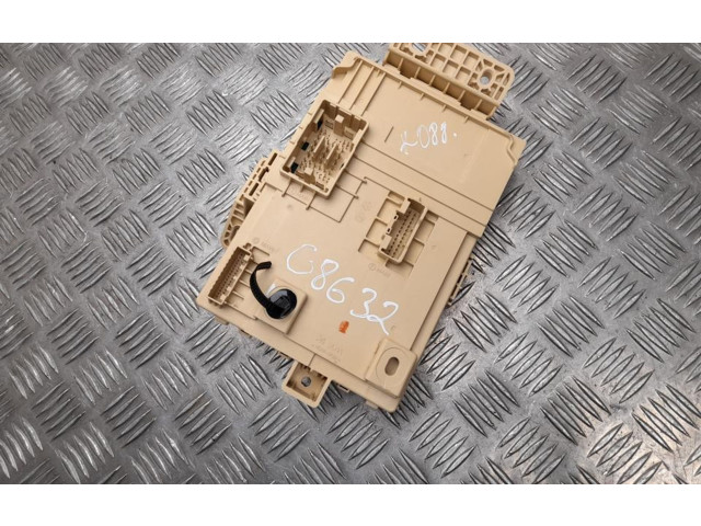 Блок предохранителей  91953J7740, G8632   KIA Xceed    