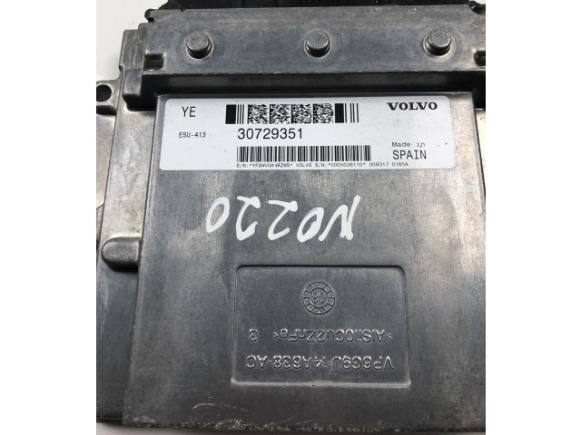 Блок управления двигателя 30729351, NO220   Volvo V70