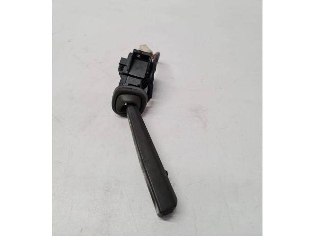 Ручка стеклоочистителей 31268581 Volvo V70