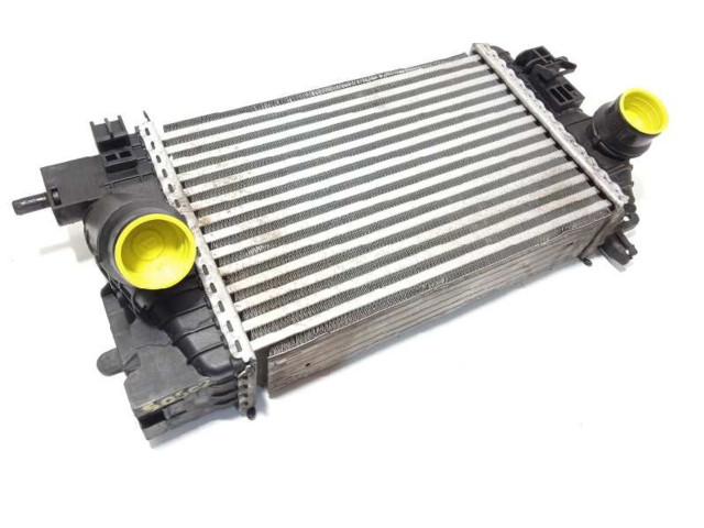 Интеркулер 13283252 Opel Meriva A