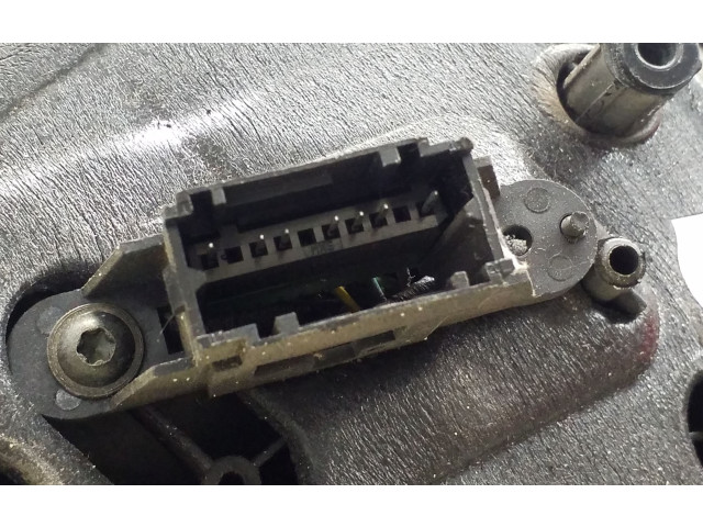 Зеркало электрическое правое Renault Clio II 2001-2005 года