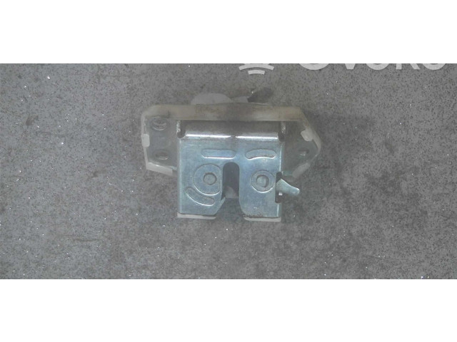 Zámek zadních dveří 82510M68K00000 Suzuki Alto 2013