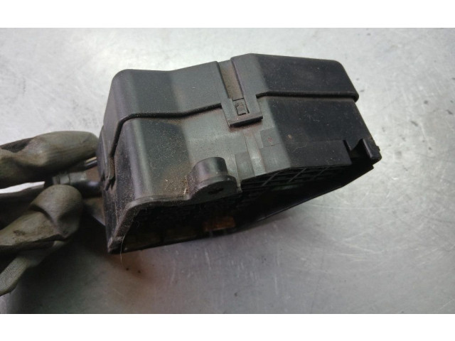 Блок предохранителей Audi A6 S6 C5 4B