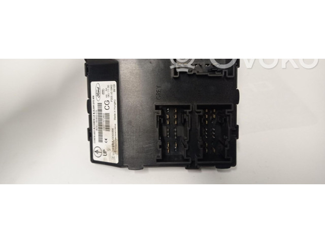 Блок комфорта 8V5115K600CG Ford Fiesta