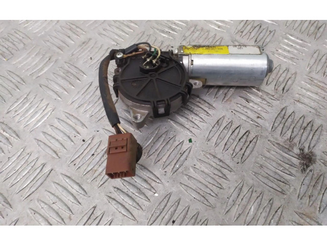 Двигатель стеклоочистителя заднего стекла 0390201408   Citroen Berlingo