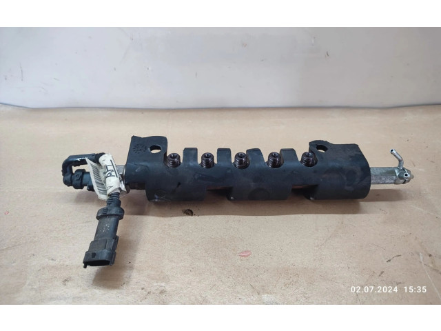 Vstřikovací lišta 55490702   Opel Astra K    B16DTE 