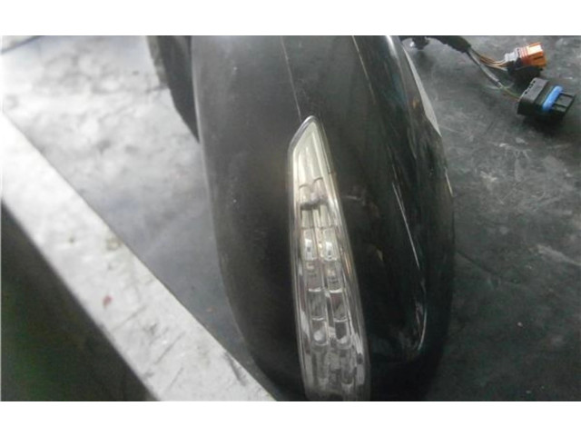 Zpětné zrcátko Peugeot 508 2010