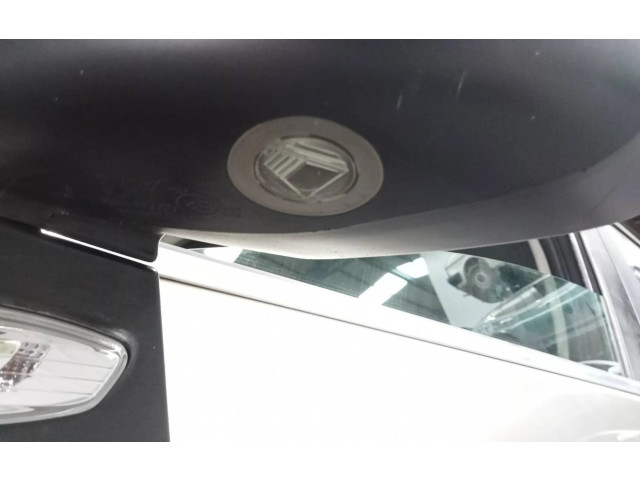 Zpětné zrcátko Peugeot 5008 2010